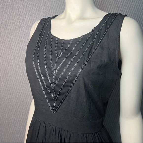 Doe & Rae ModCloth Dress Womens Size Medium Black Sleeveless Beaded V-Neck - Picture 2 of 10